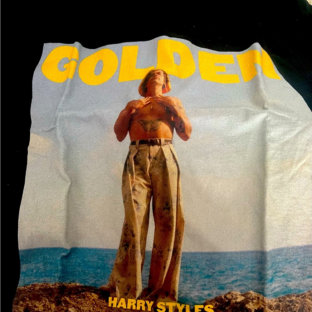 Harry Styles ‘Golden’ T-Shirt!